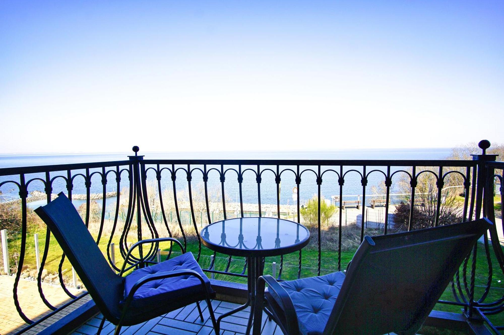 Ferienwohnung Mit Traumhaftem Meerblick - Haus Am Meer Fewo 01 Lohme Dış mekan fotoğraf
