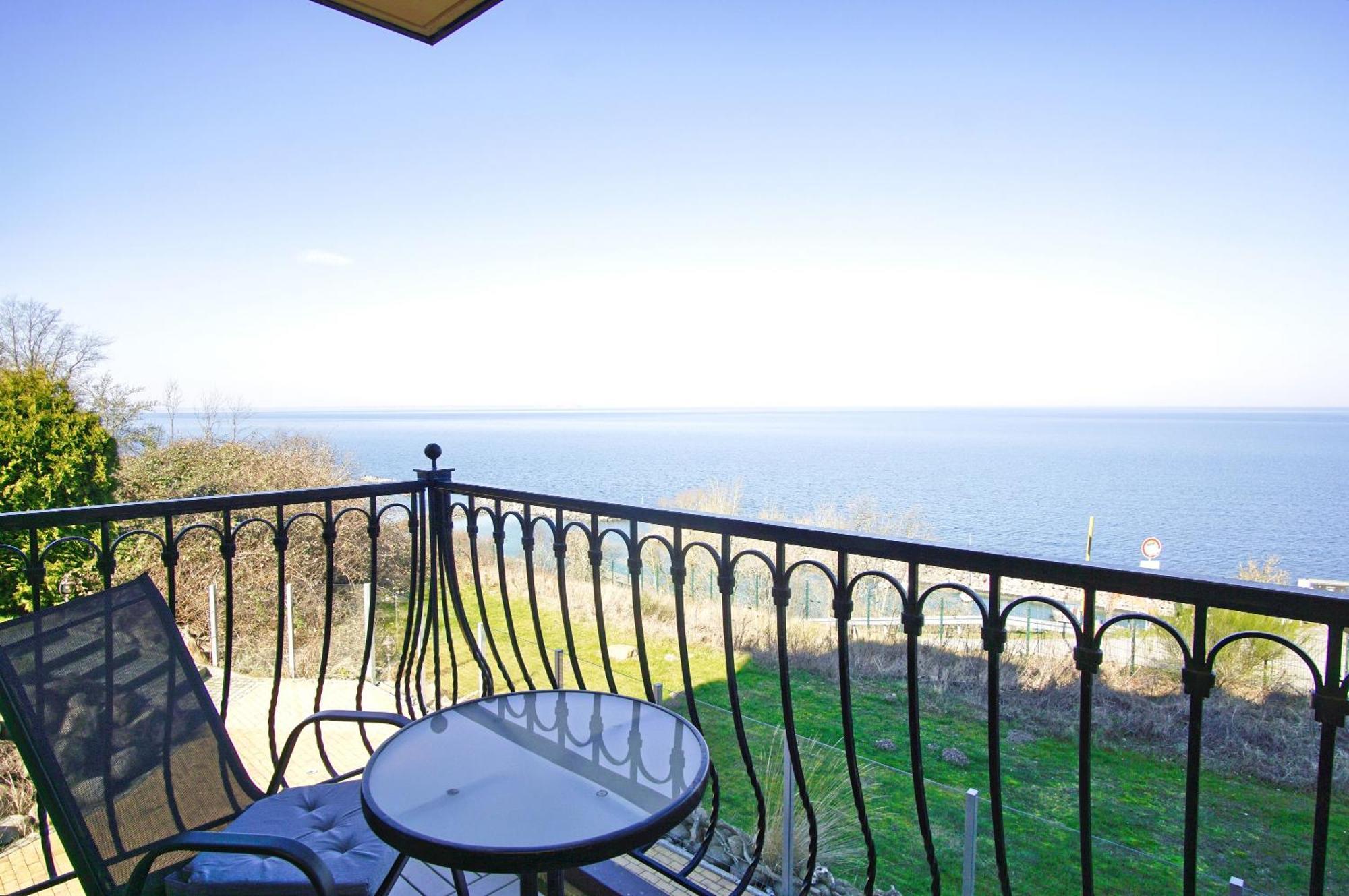 Ferienwohnung Mit Traumhaftem Meerblick - Haus Am Meer Fewo 01 Lohme Dış mekan fotoğraf